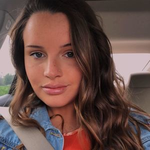 Meet your Posher, Brooke